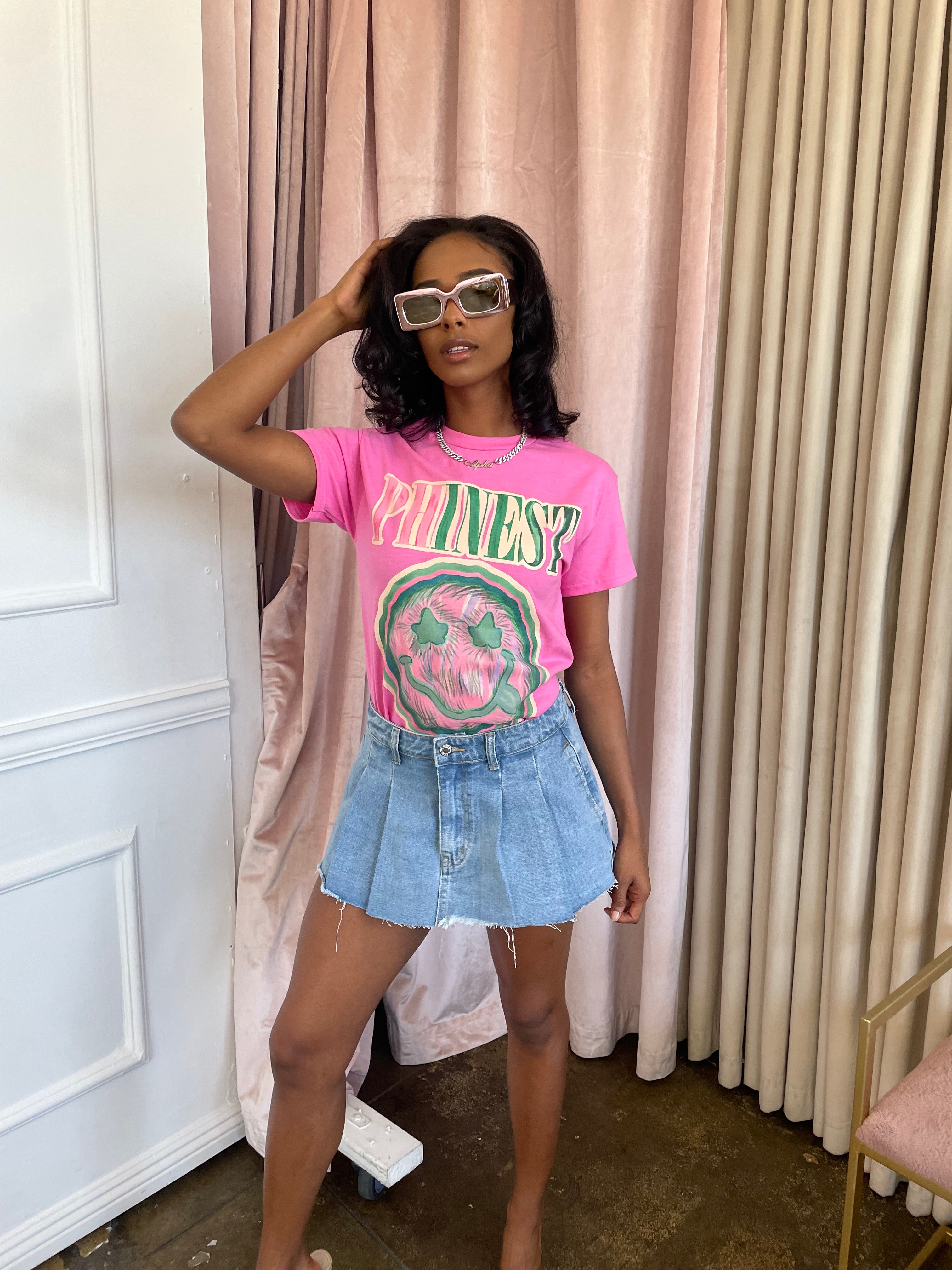 Phinest Smiley Tee in Pink