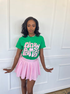 Pinky Promise Tee in Green (Ships on (4/24)