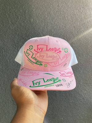 Ivy League Hat in White/Pink