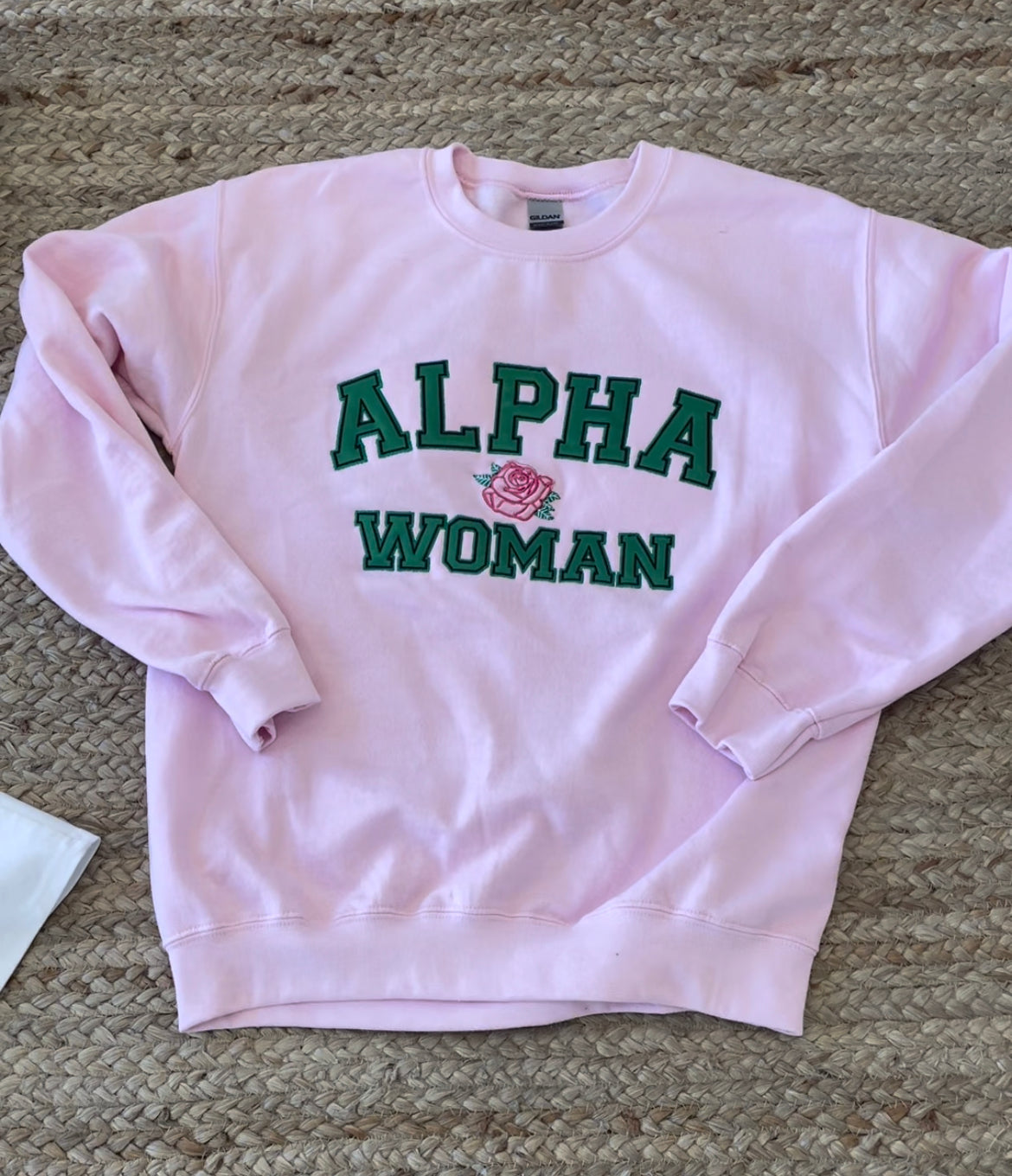 Alpha Woman Crewneck in Pink